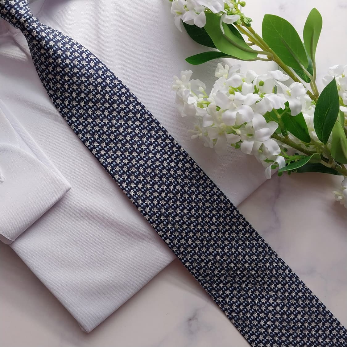 페라가모 실크 네이비 코끼리 패턴 넥타이 8cm 새제품 K1615
 상품이미지8