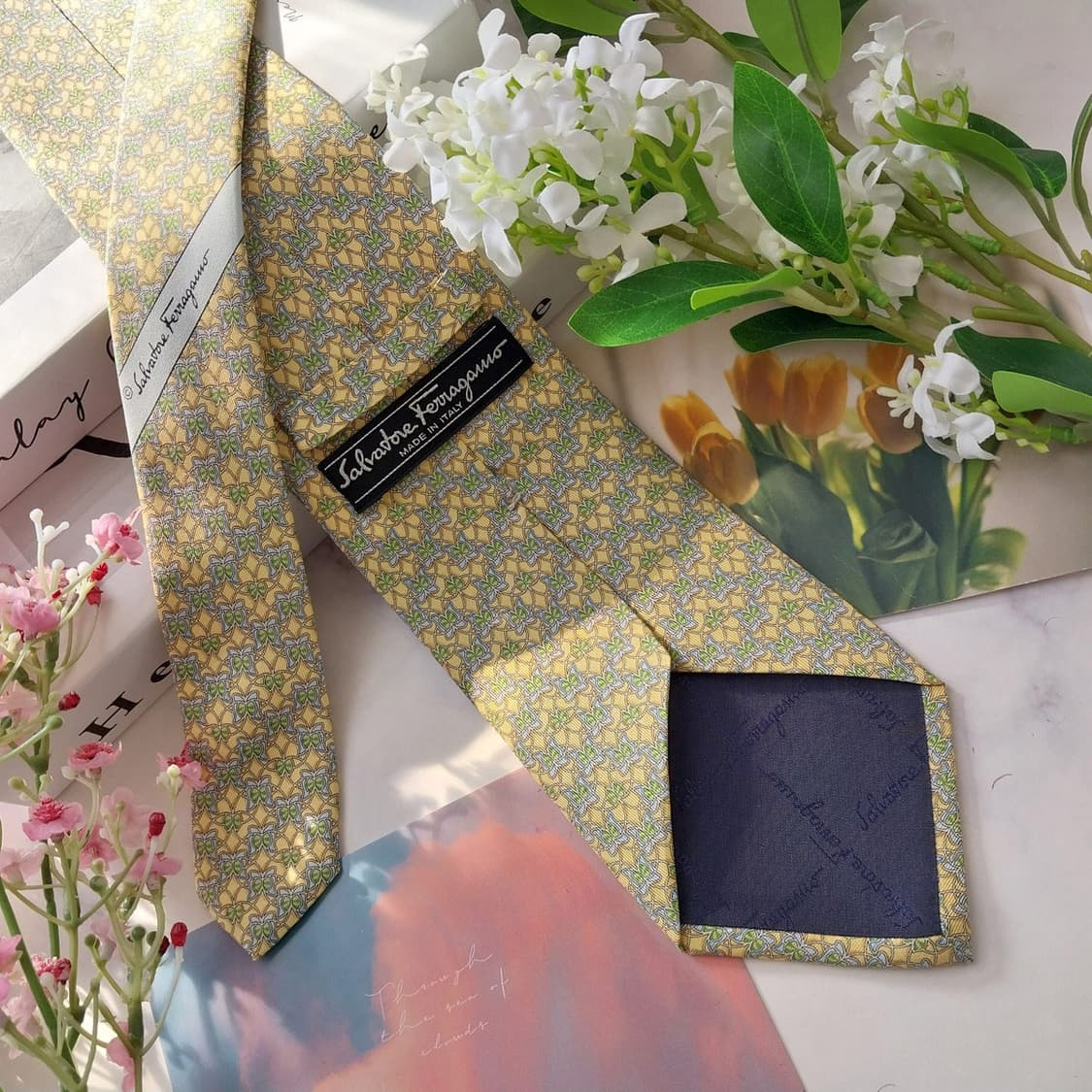 페라가모 실크 레몬 나비 패턴 넥타이 9.2cm A+등급 K1532
 상품이미지6
