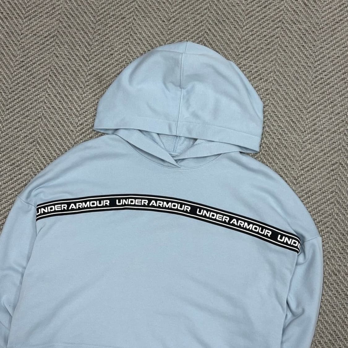 언더아머 테이핑로고 후드티 v1149 상품이미지3