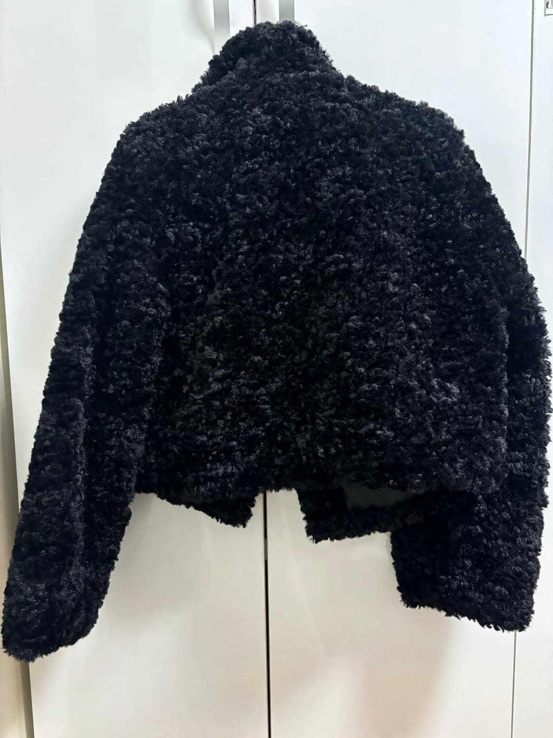 어반드레스 퍼 자켓 블랙 M 상품이미지2