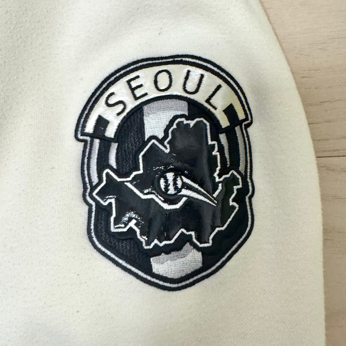 LG Twins Hoodie Ivory 상품이미지3