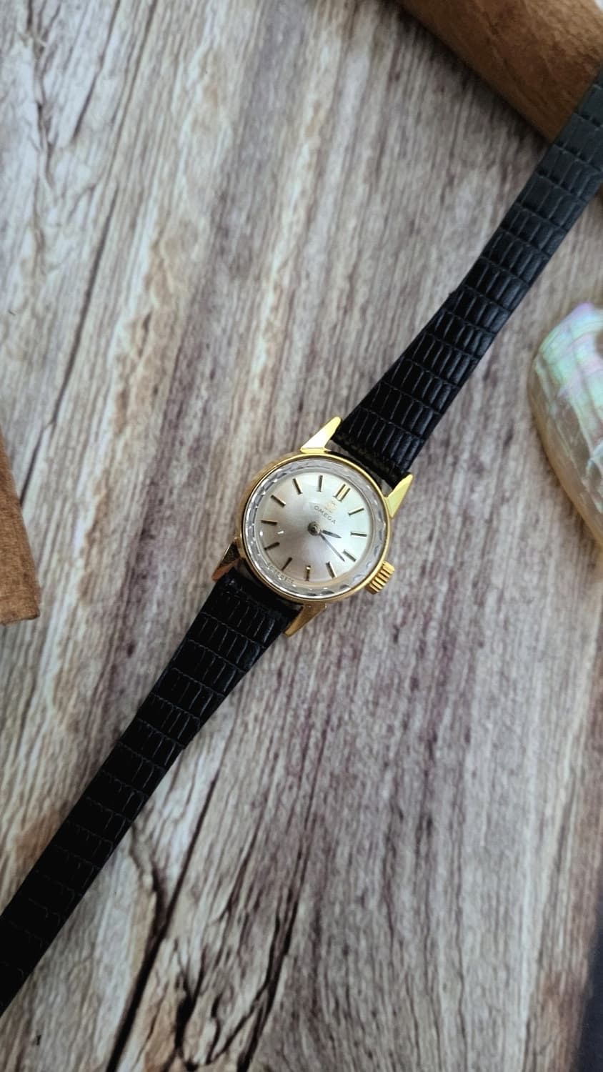 [특가상품]정품 오메가 빈티지 컷글라스 칵테일 수동 시계 상품이미지1