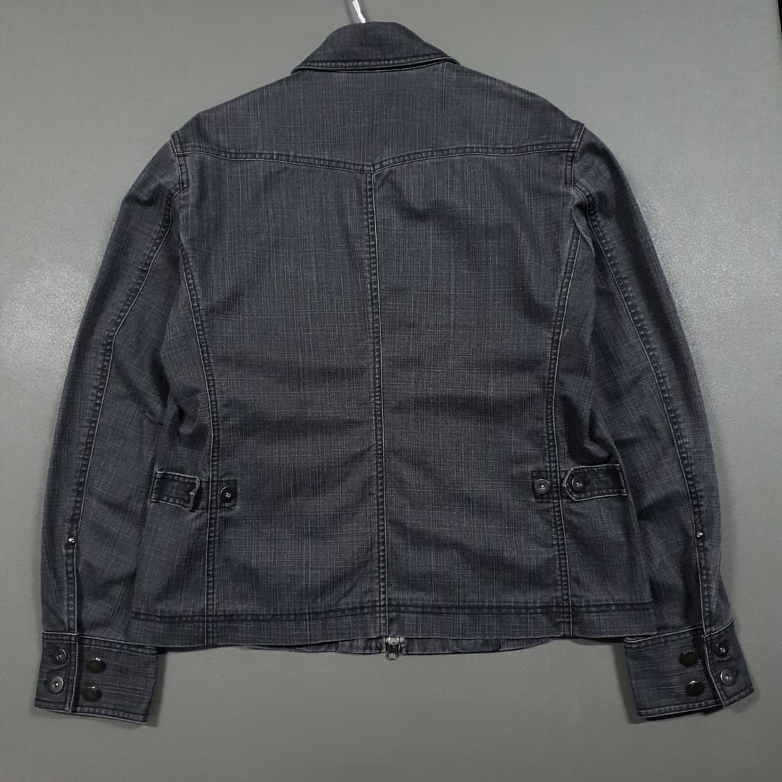 엘르 옴므 버튼 지퍼 디테일 흑청 데님 트러커 자켓 청자켓 상품이미지9