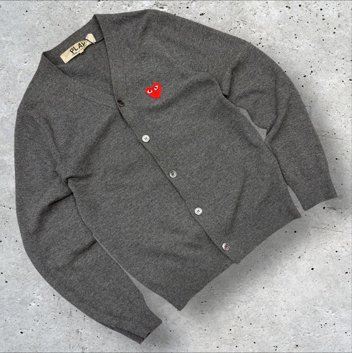 [S] 꼼데가르송 플레이 회색 가디건 그레이 B564 상품이미지1