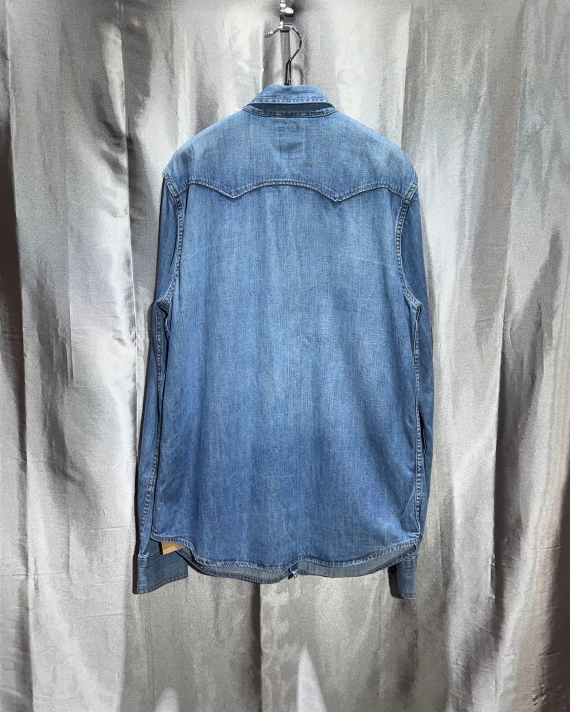 M 리바이스 웨스턴 투포켓 버튼 데님 셔츠 상품이미지3