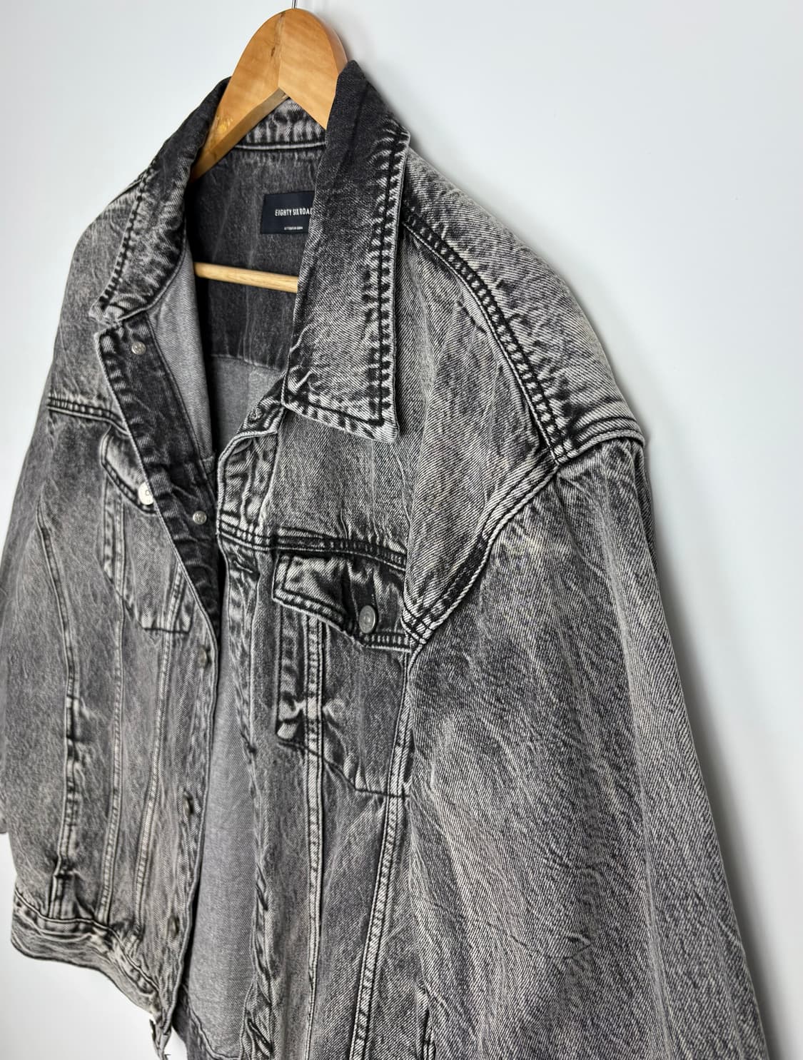 86로드 블랙 워싱 데님 자켓 상품이미지3