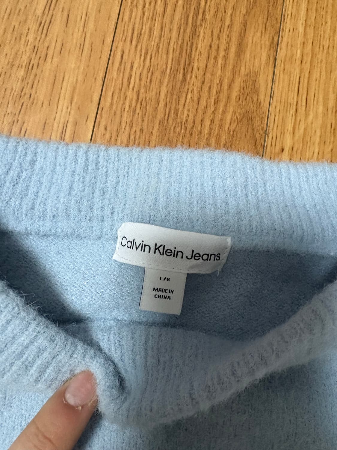 캘빈클라인 하늘색 니트 상품이미지2