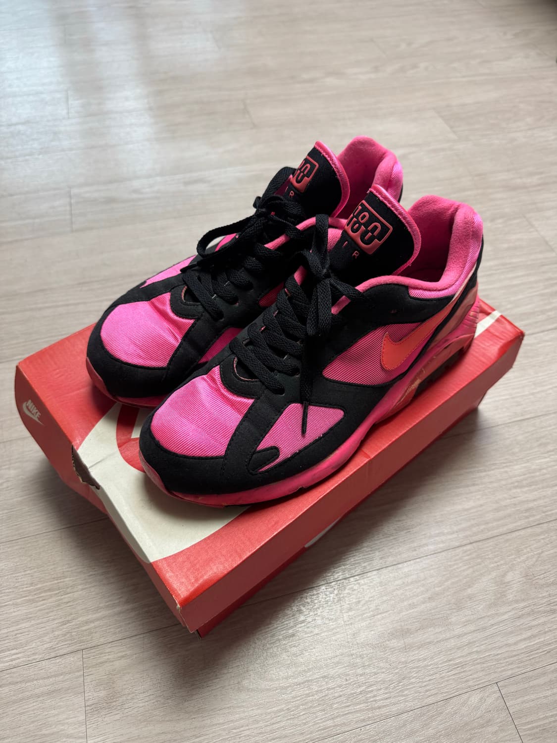 꼼데가르송 옴므플러스 X 나이키 에어맥스 180 검핑 280 상품이미지1