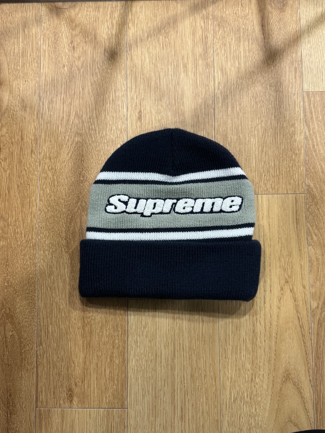 슈프림 셔닐 스트라이프 비니 Supreme Chenille Stripe  상품이미지1