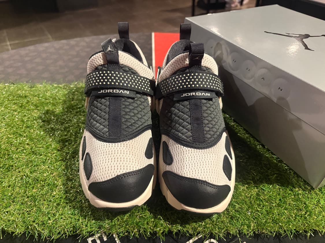 [새상품/250] 나이키 조던 트루너 상품이미지4