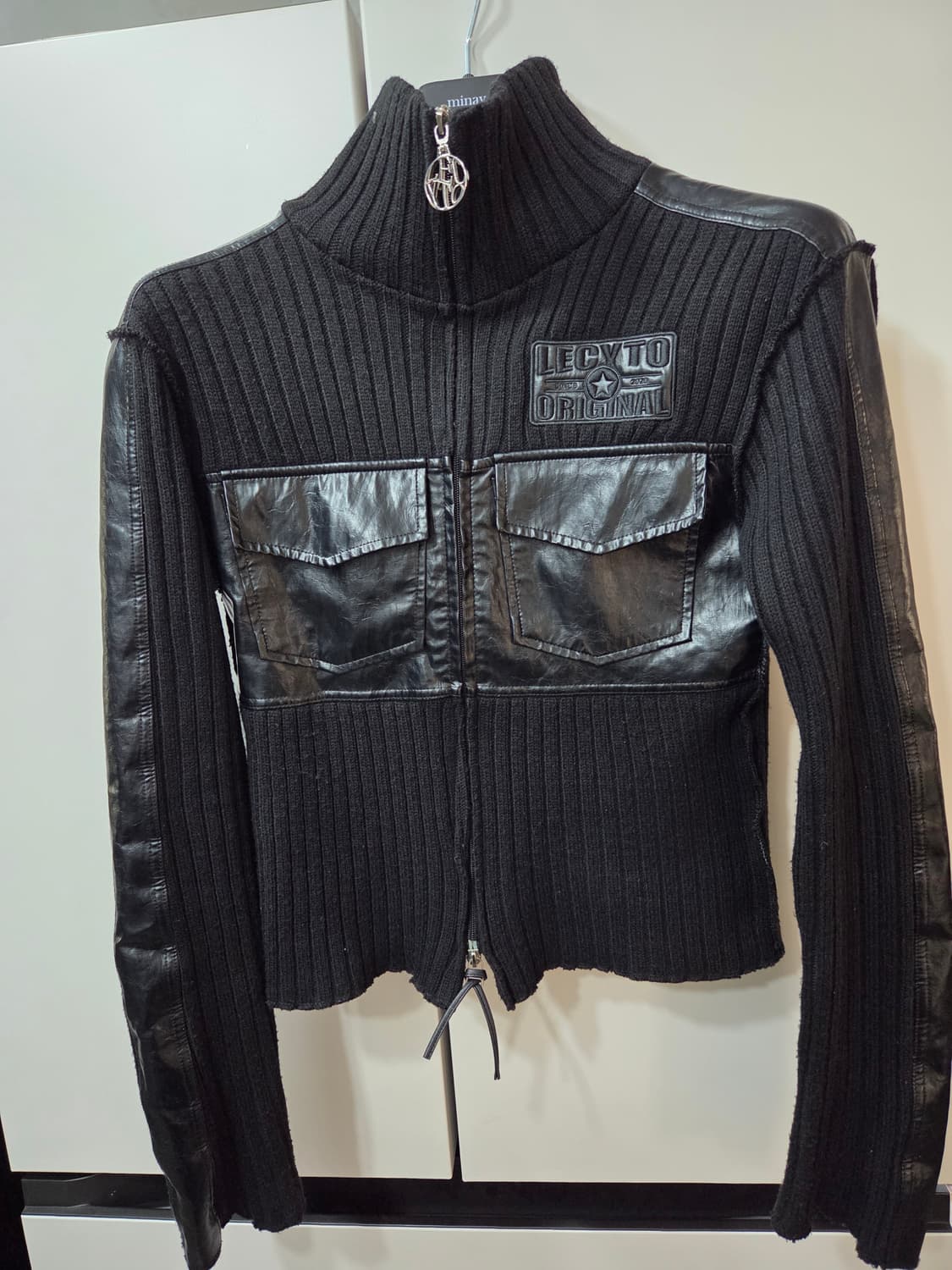 레씨토 니트 집업 블랙 Fabric Mix Neck Zip Up 상품이미지1