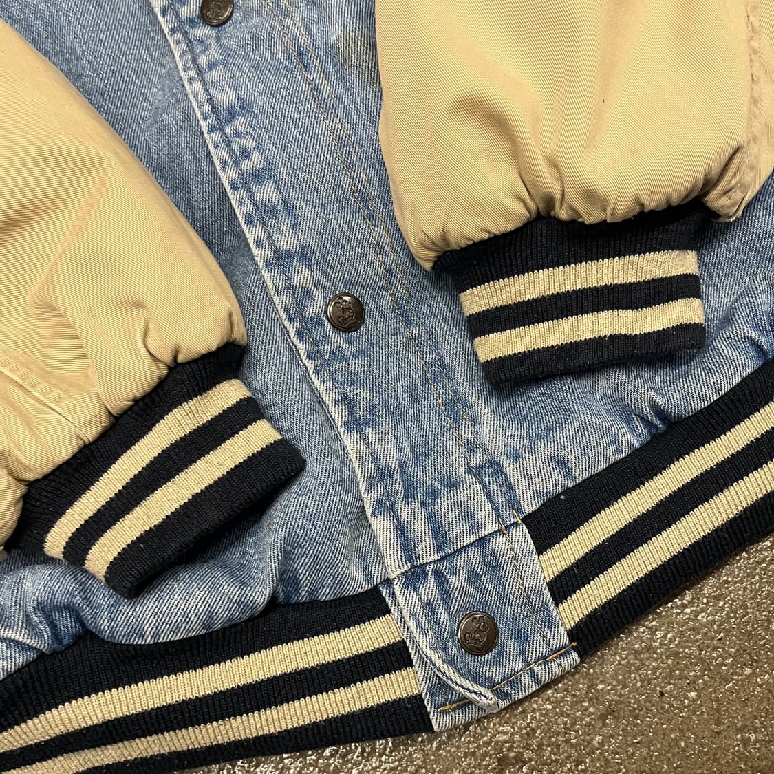 90s 미키마우스 데님 바시티 (105-110) 상품이미지5