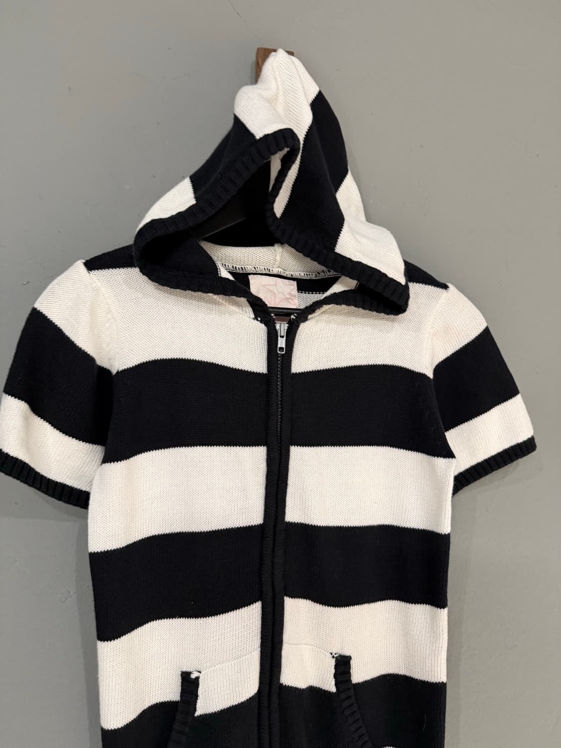 stripe pattern knit hood zip-up 상품이미지5