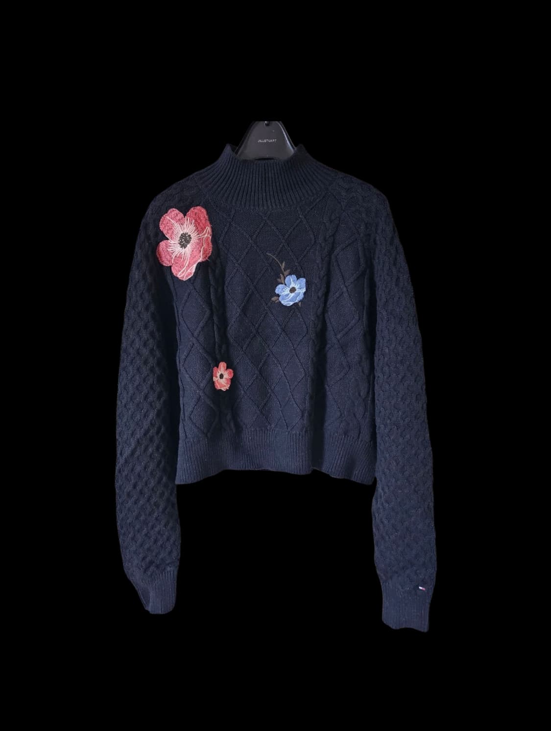 타미힐피거 네이비 플라워 자수 모크넥 크롭 여성 니트 55 상품이미지1