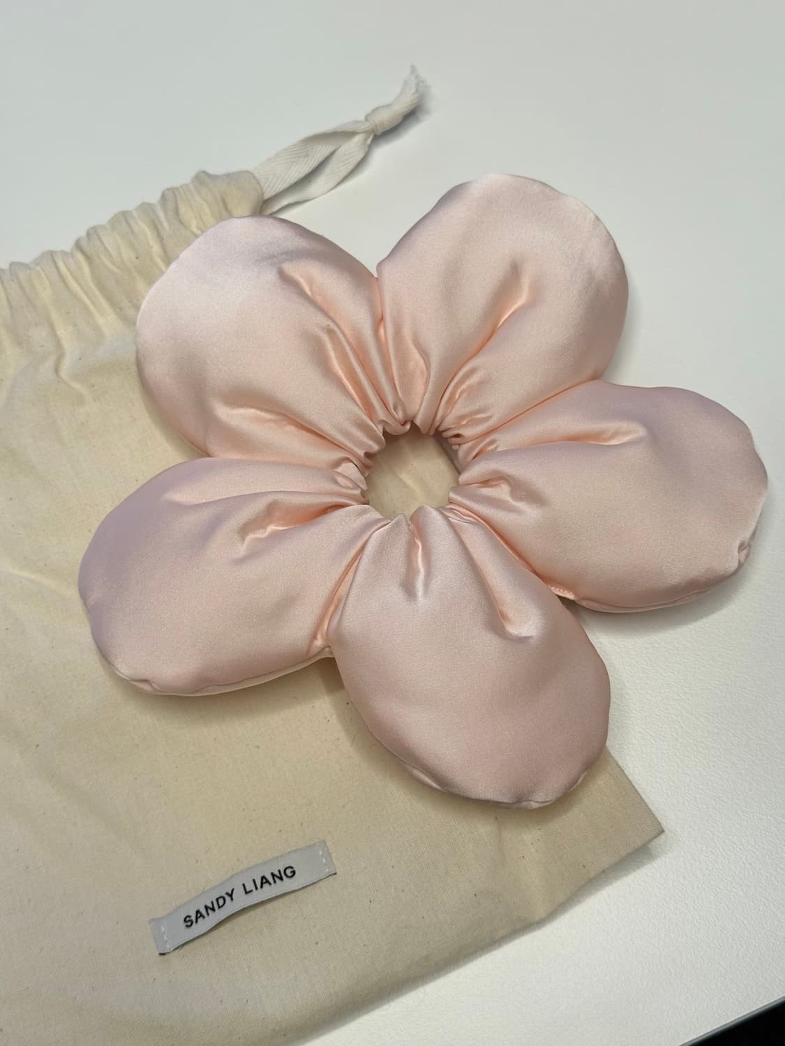 샌디리앙 플라워 스크런치 상품이미지2