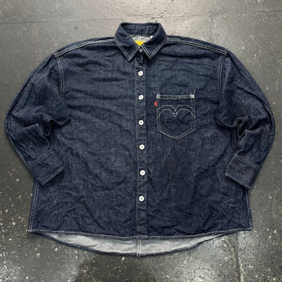 리바이스 레드 오버사이즈 데님 셔츠  상품이미지1