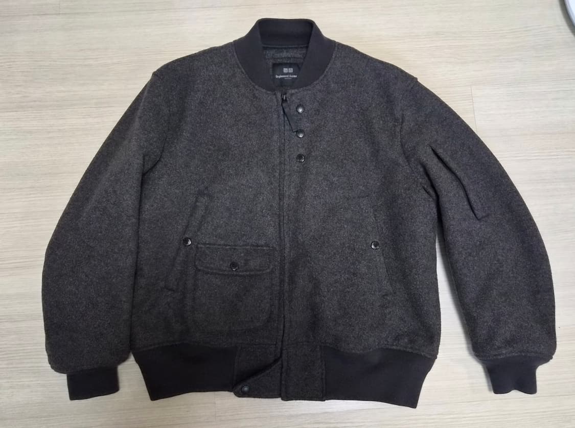 유니클로 X 엔지니어드가먼츠 MA-1 상품이미지1