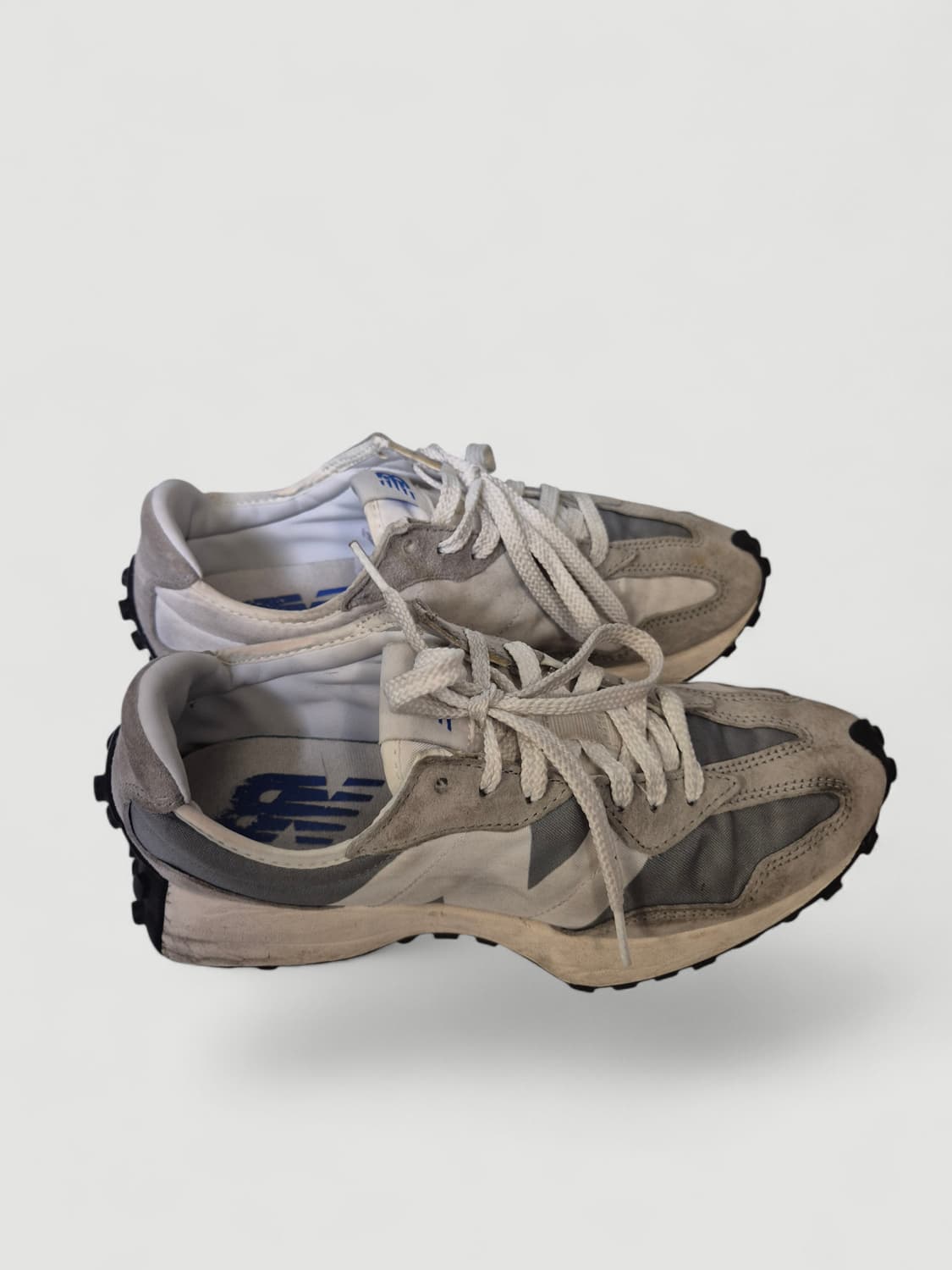 [260]뉴발란스327 그레이 운동화 상품이미지1