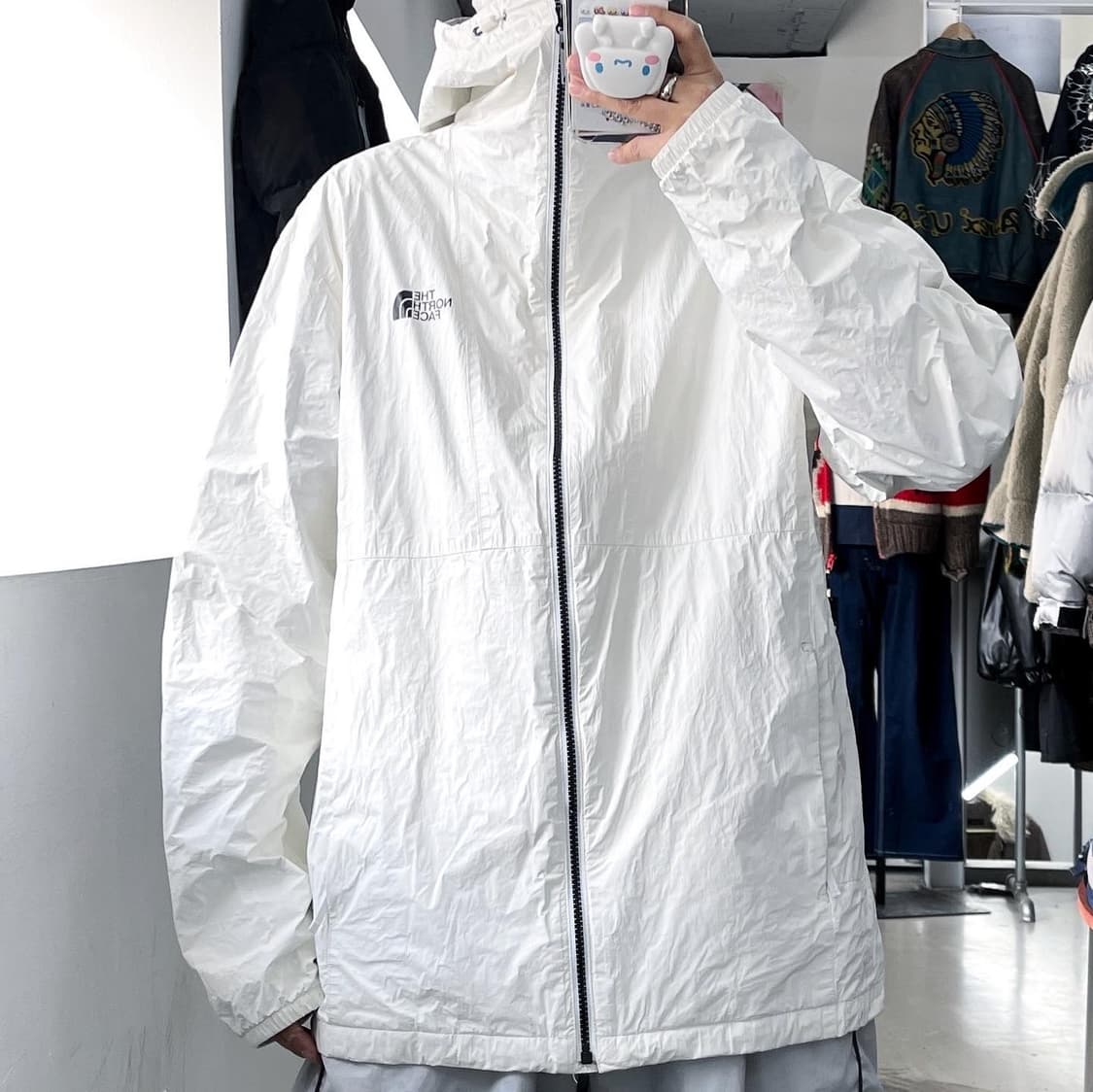 노스페이스 데이 컴팩트 화이트 노벨티 자켓 상품이미지1