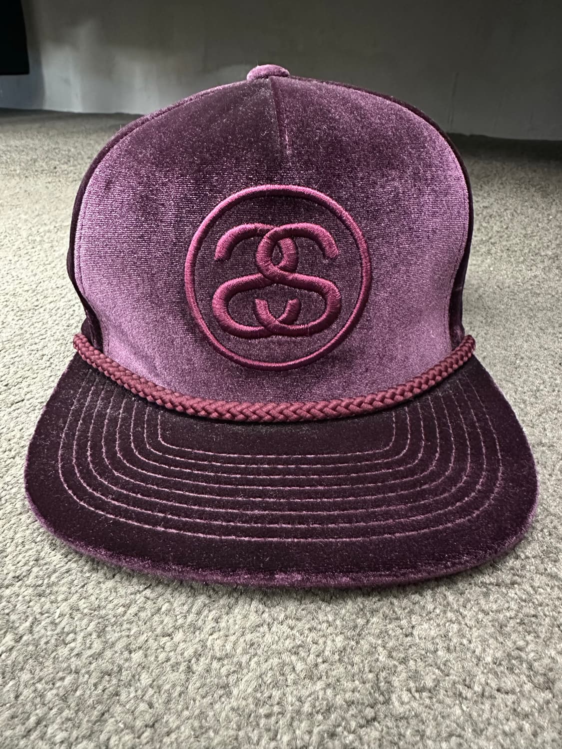 스투시 벨벳 볼캡  상품이미지1