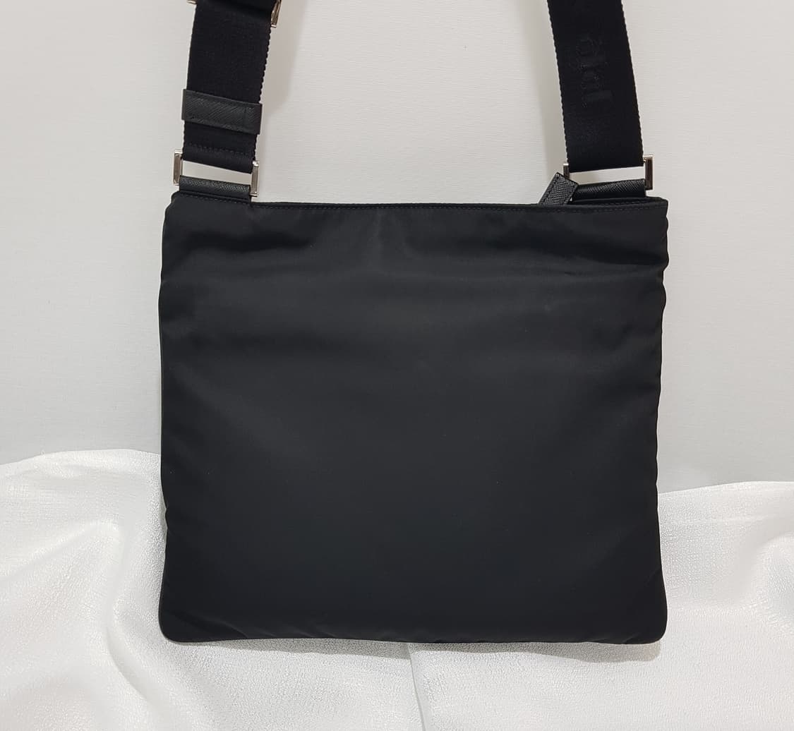 프라다 포코노 크로스백 상품이미지4