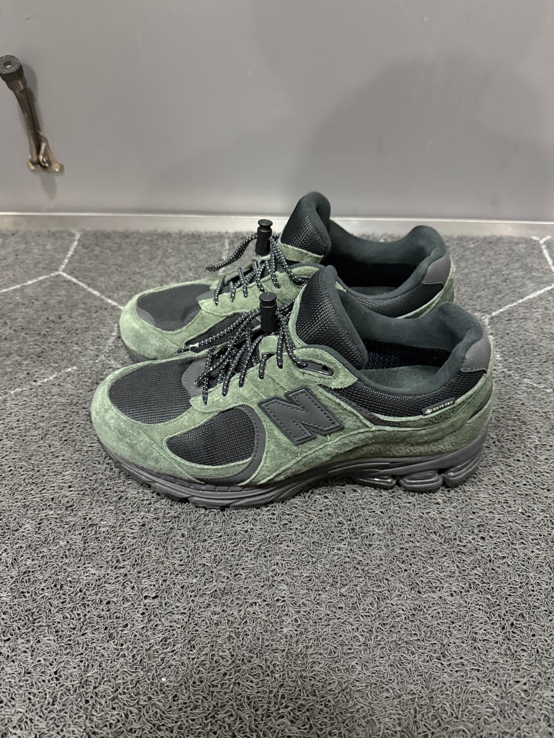 뉴발란스 자운드 jjjjound 2002R 고어텍스 파인 상품이미지3