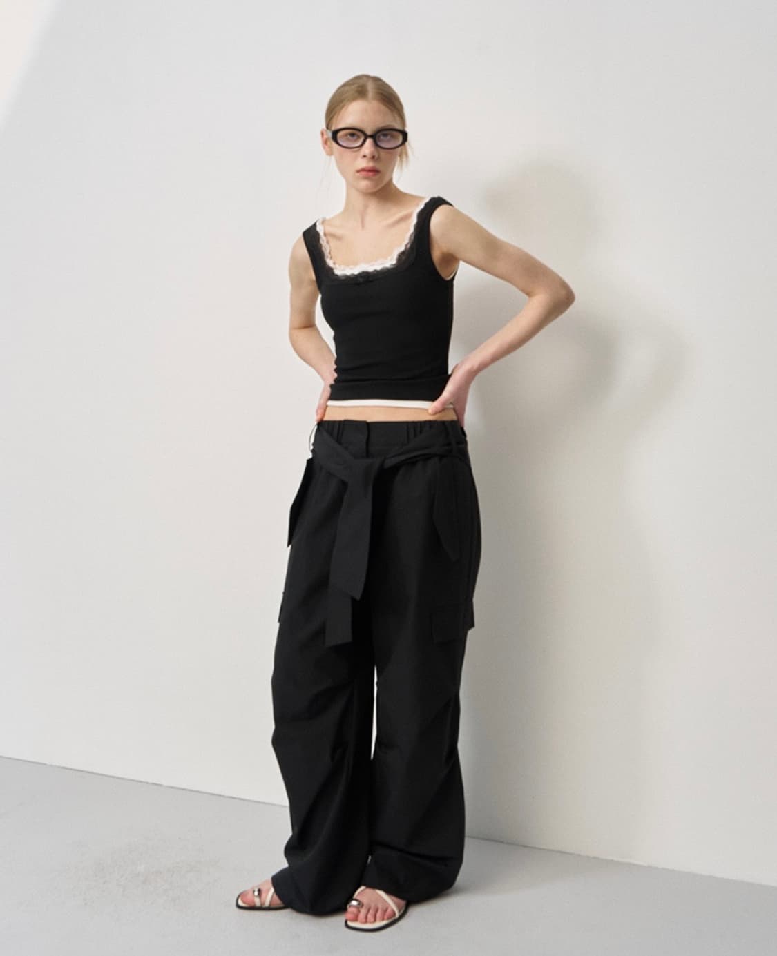 LCDC TM KNOT-DETAIL WIDE TROUSERS(블랙) 상품이미지1