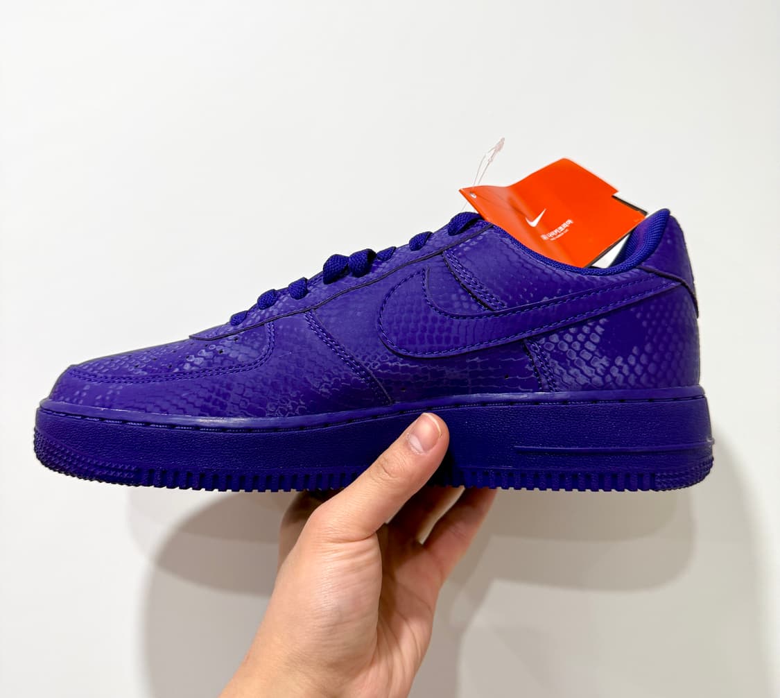 (270)(새상품)나이키 코비 브라이언트 에어포스 1 로우 코트 퍼플 상품이미지2