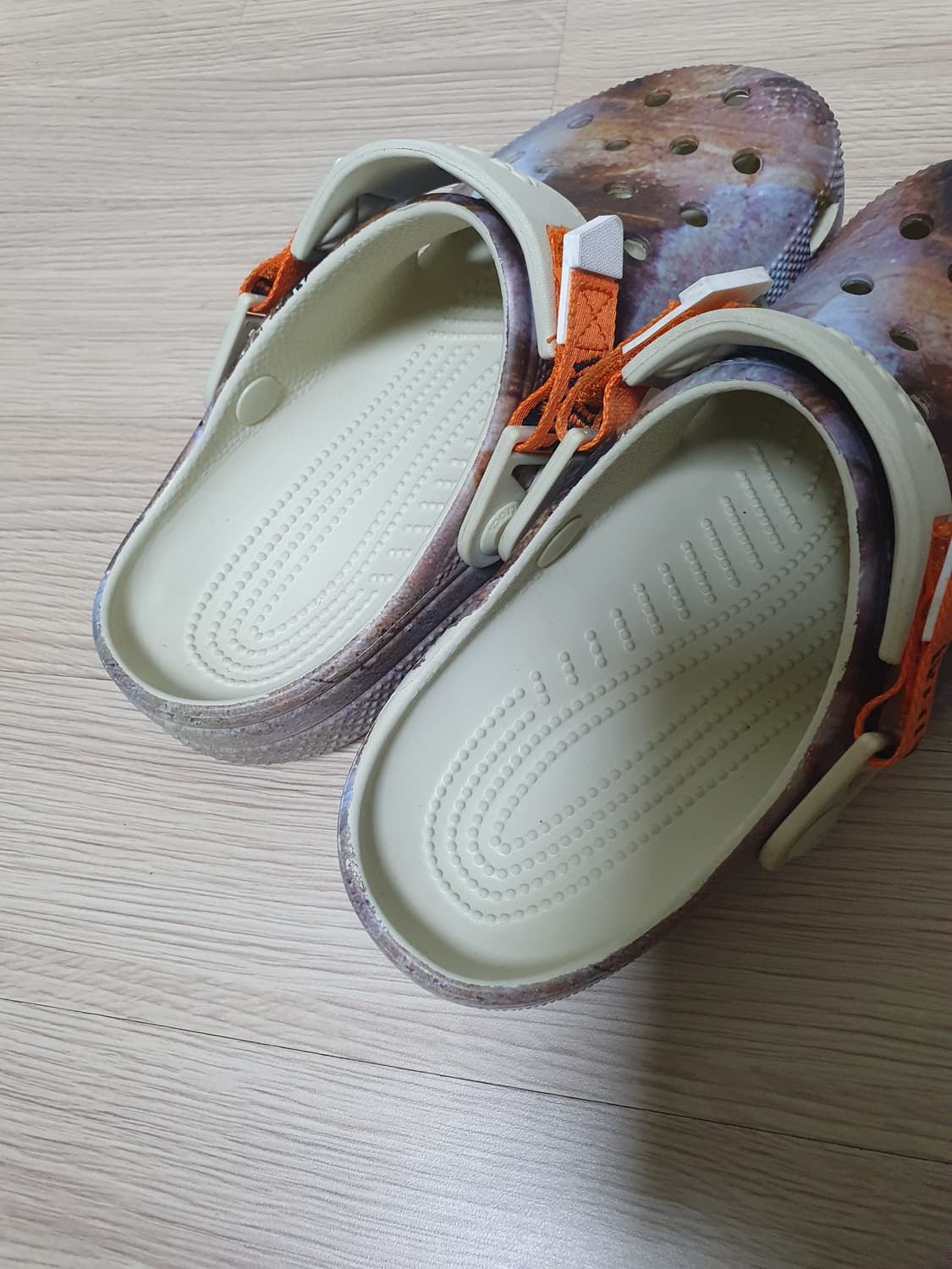 크록스 x WHR 클래식 클로그 슬리퍼 240 상품이미지8