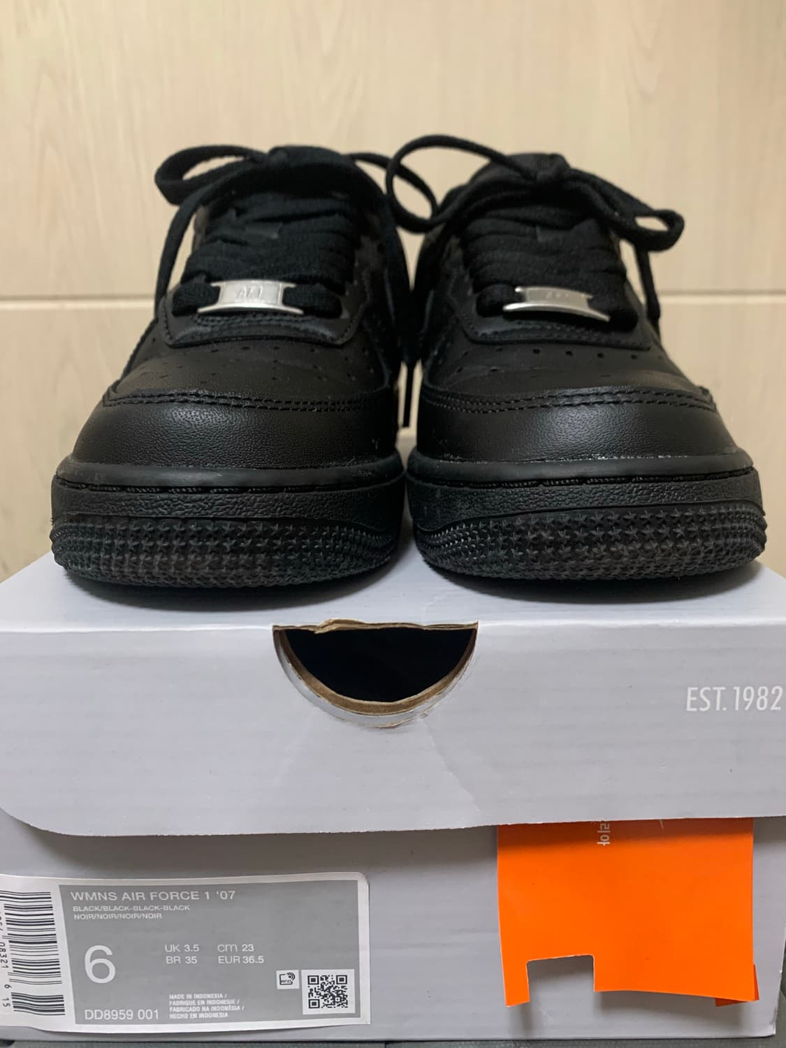 나이키 에어포스 1 '07 로우 트리플 블랙 상품이미지2