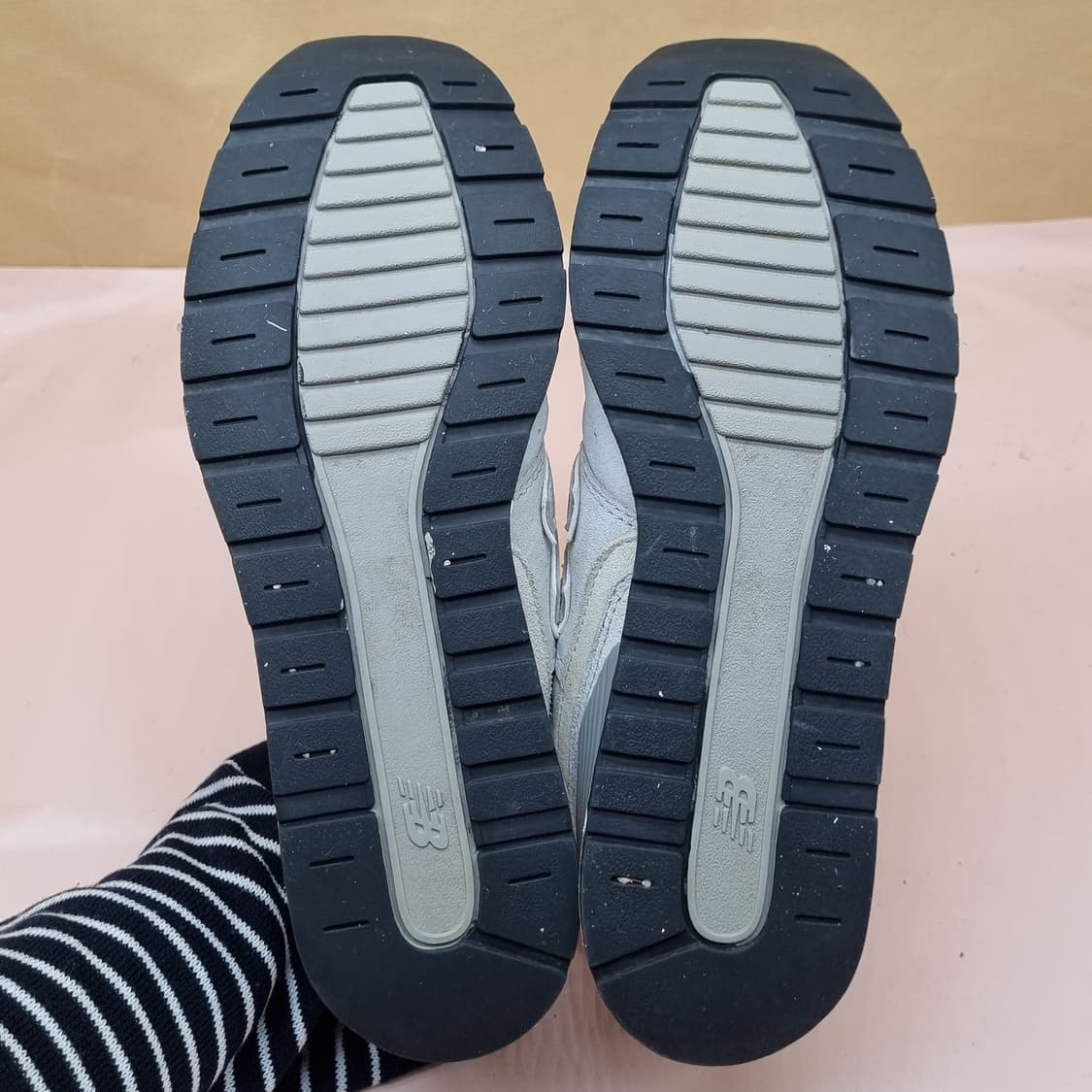 뉴발란스 996 여성운동화240  상품이미지3