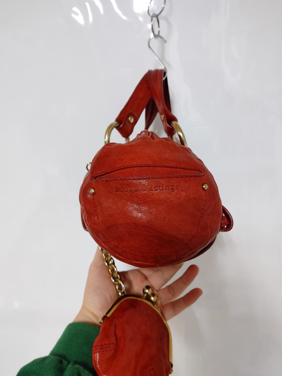 루즈 앤 라운지 여성 소면가죽 원형 토트백 상품이미지3