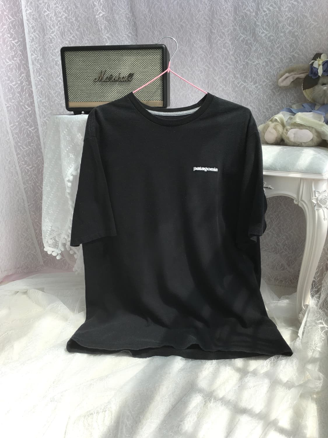 Patagonia black half tee 상품이미지4