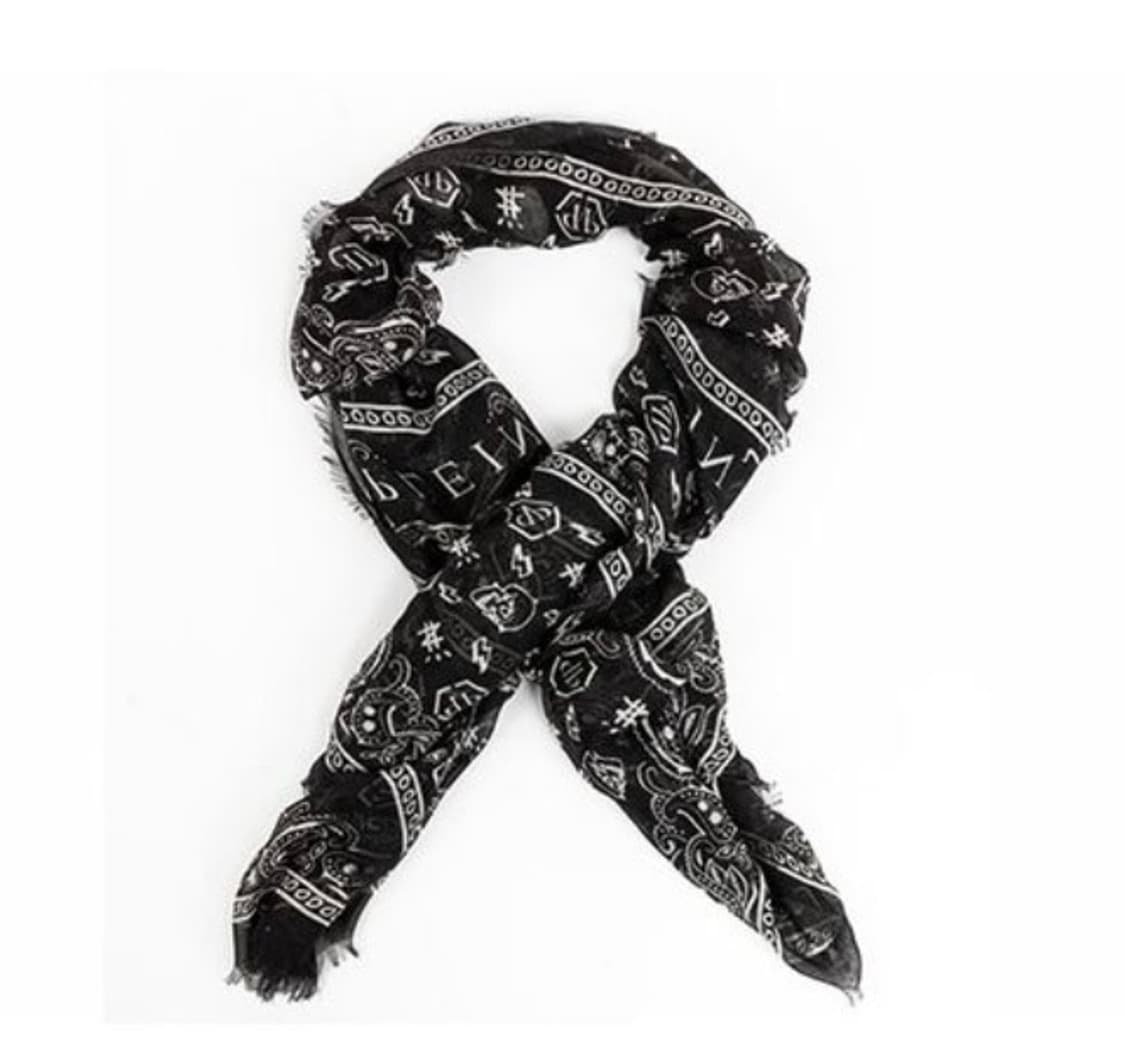 (새상품) Phillipp plein 필립플레인 페이즐리 스카프 상품이미지2