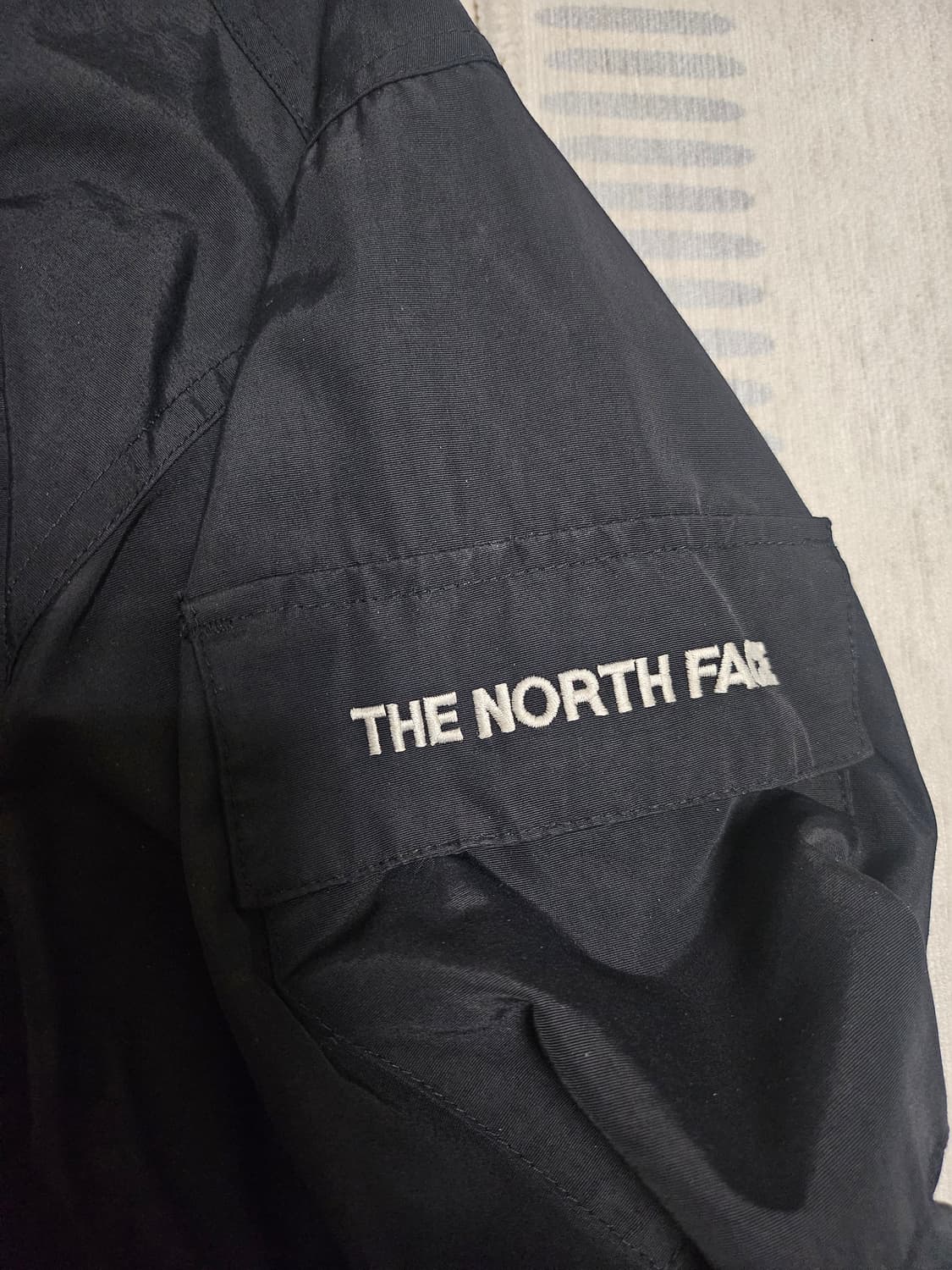 노스페이스 블랙 바람막이 자켓 상품이미지3