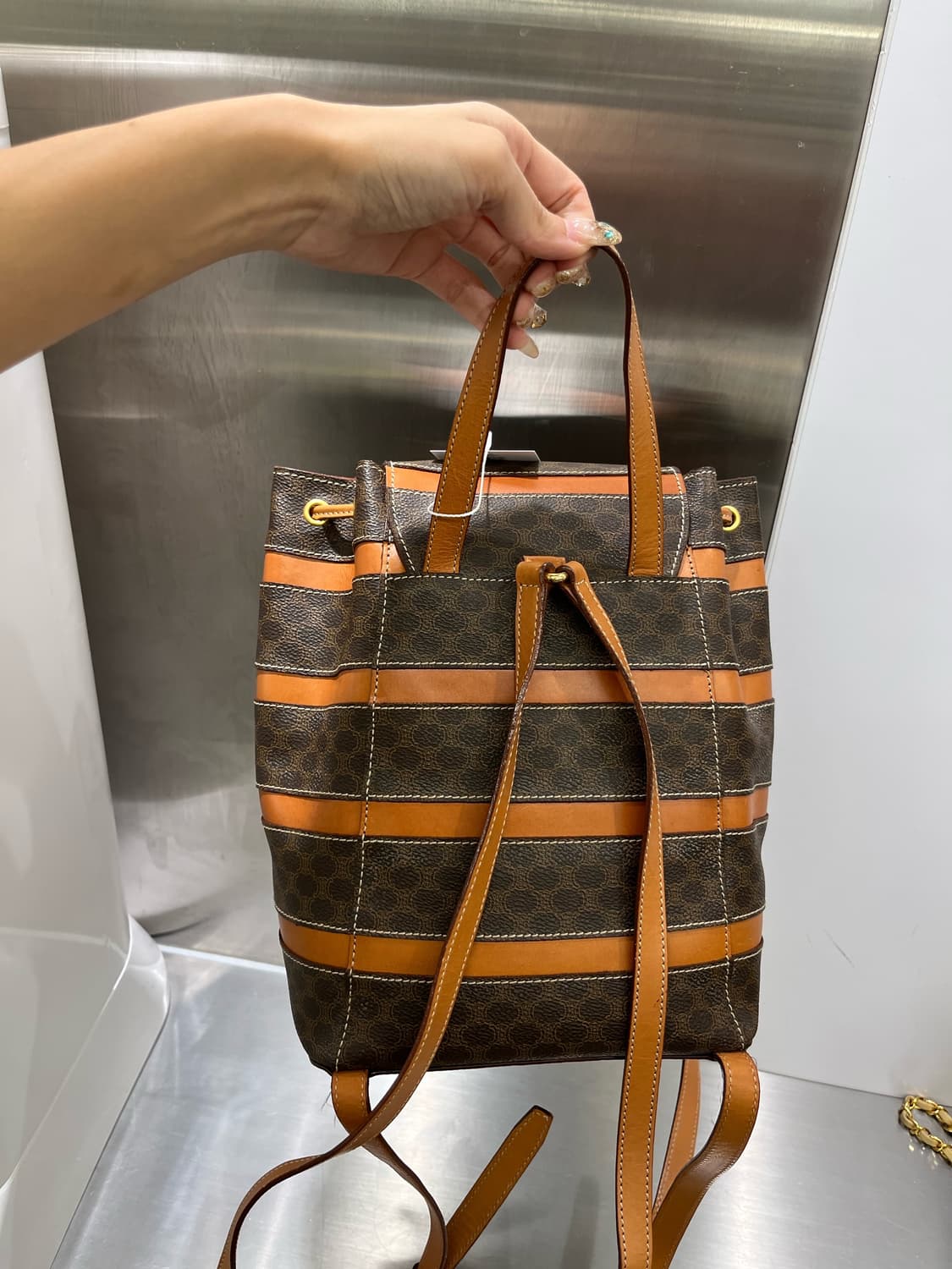 셀린 마카담 빈티지 백팩 상품이미지3