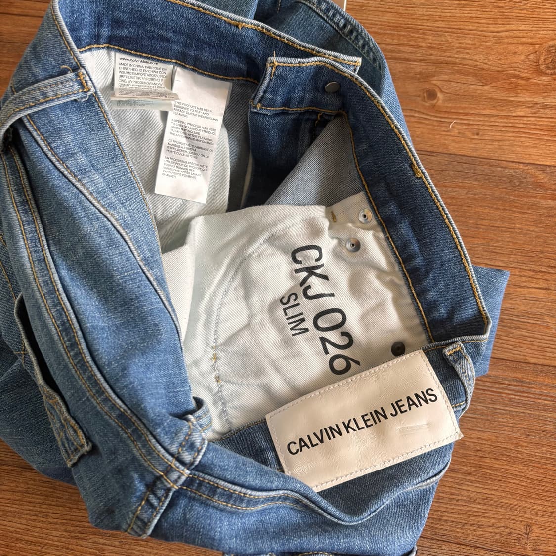 28 캘빈클라인 청바지 스판 데님 슬림 실루엣 여성  상품이미지5