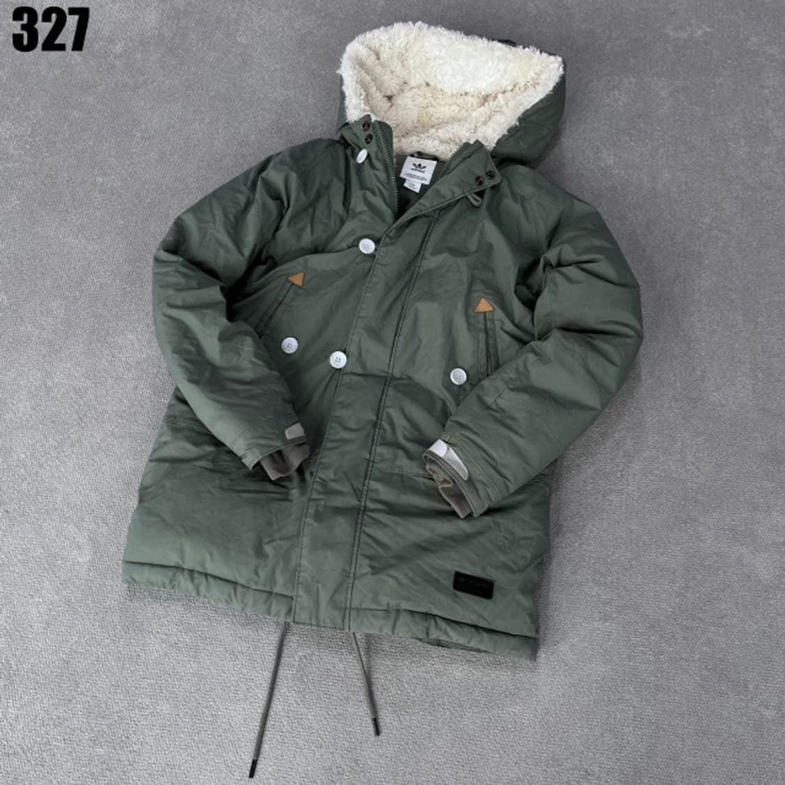 아디다스 카키색 후드 털 파카  상품이미지1