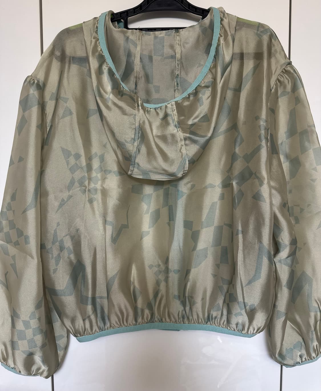 랑방 패턴 오간자후드 바람막이  상품이미지7