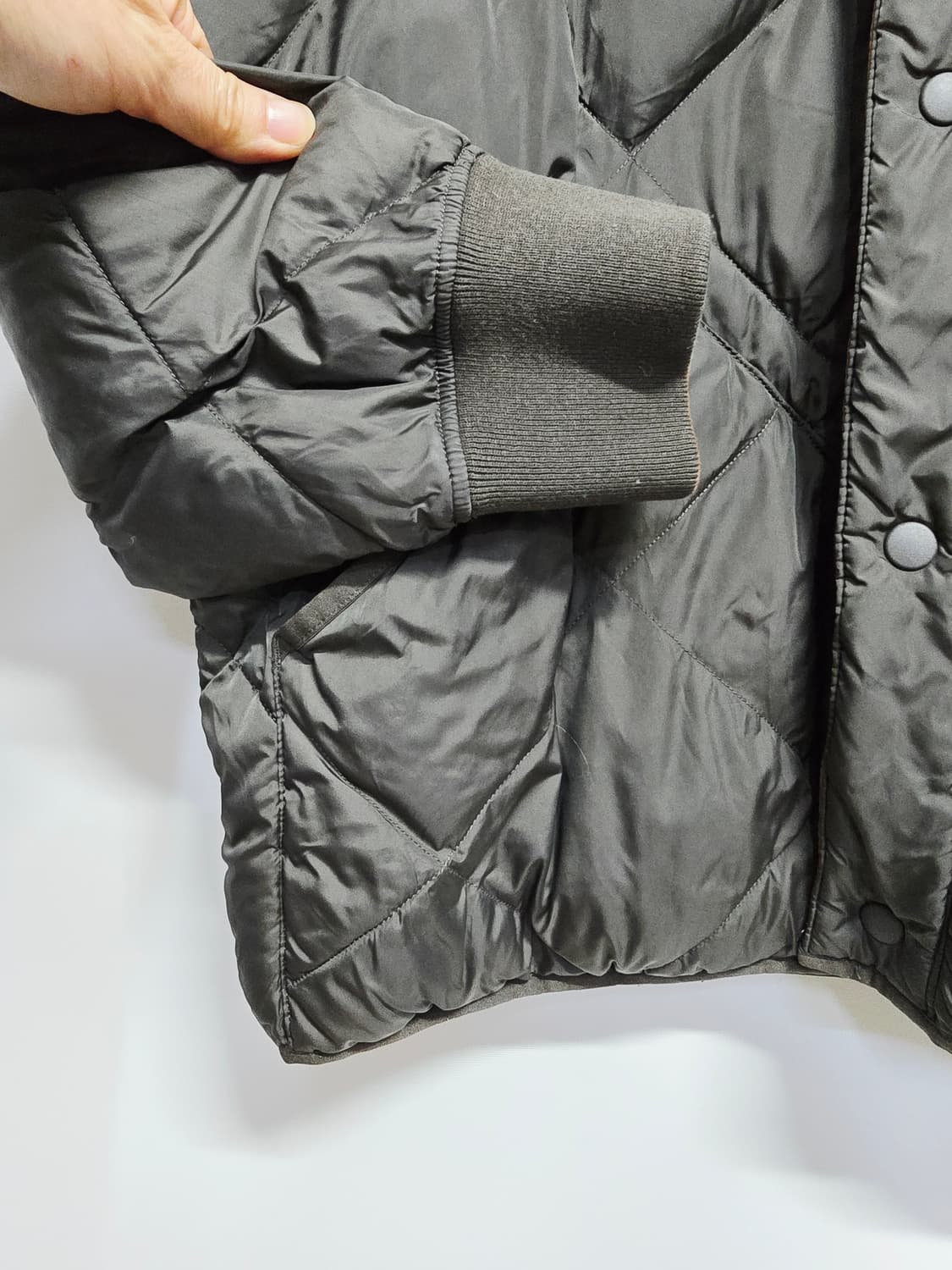 유니클로 리버시블 양면다이아 퀼팅 점퍼 상품이미지3