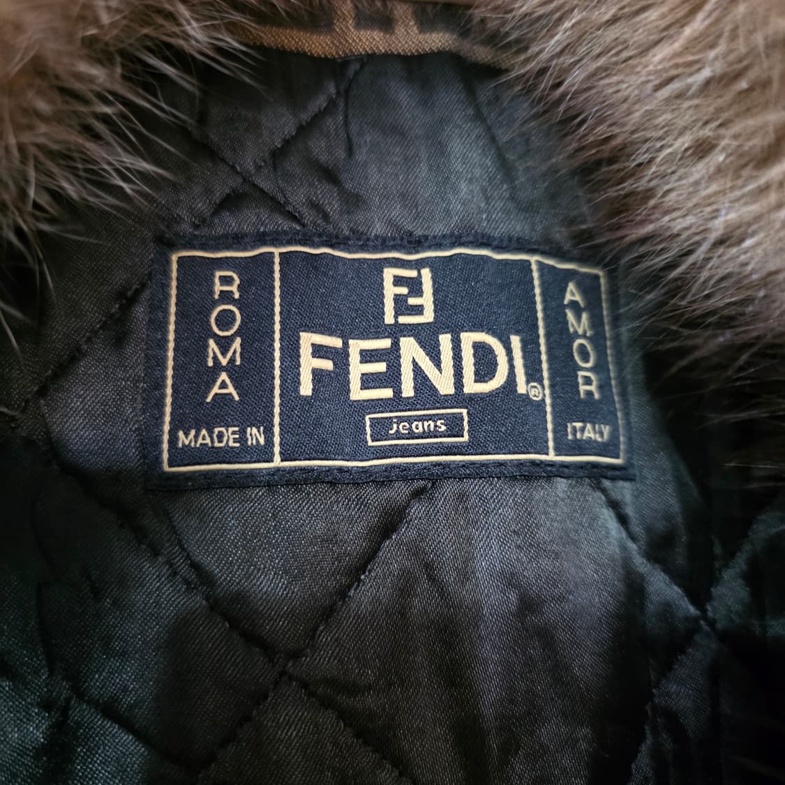 정품)  펜디 여성 주카 FF로고 패턴 누빔코트 자켓 M 상품이미지3