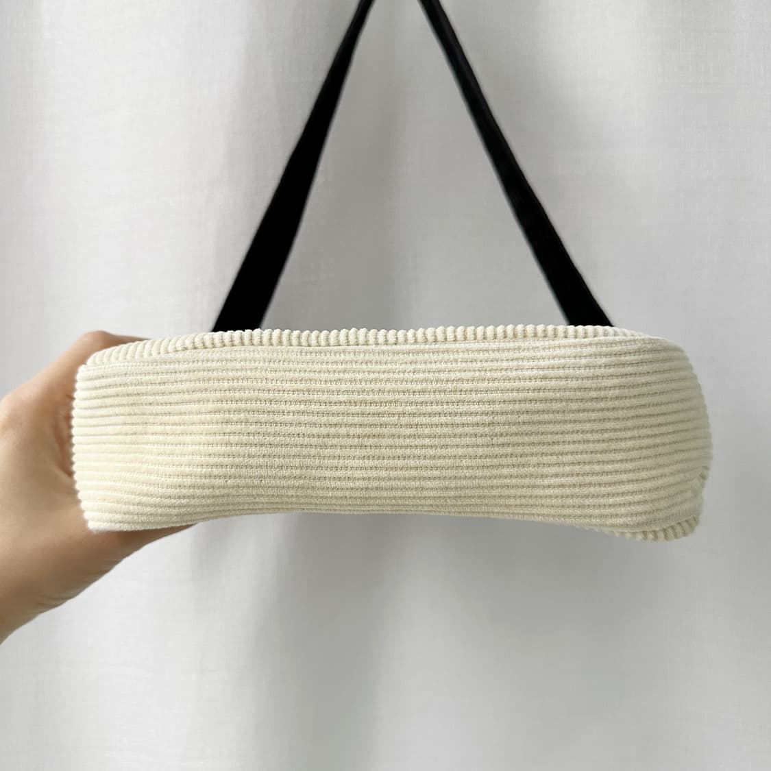 EMIS 이미스 코듀로이 와펜 숄더백 블랙 상품이미지7