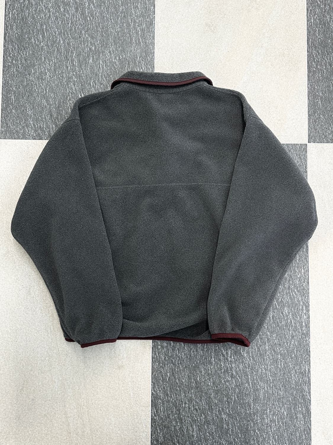 파타고니아 신칠라 그레이/버건디 스냅 플리스 상품이미지8