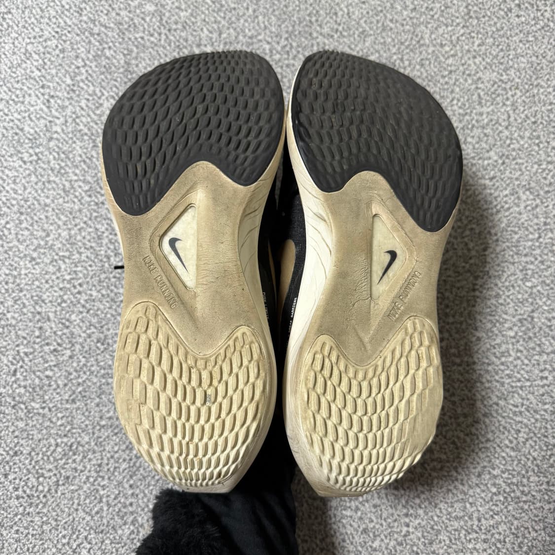 [정가 15만원] 나이키 줌플라이5 러닝화 270 상품이미지7