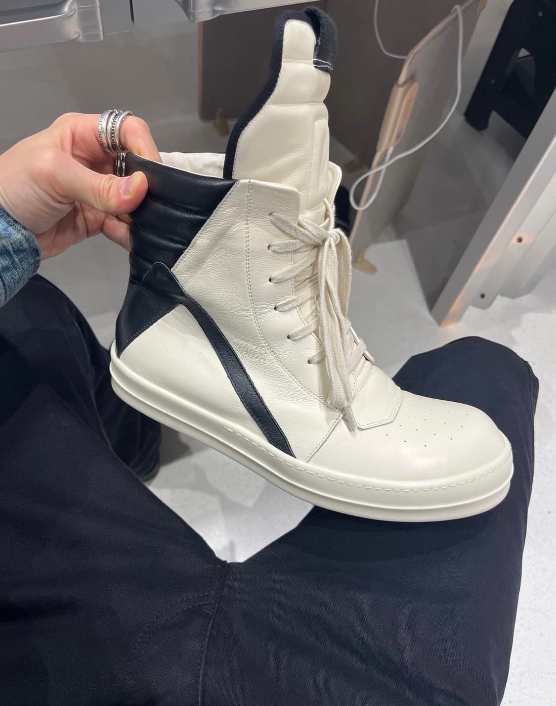 릭오웬스 지오바스켓 밀크 블랙 43 상품이미지1