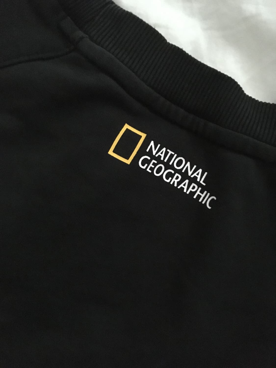 내셔널 지오그래픽 맨투맨 상품이미지3