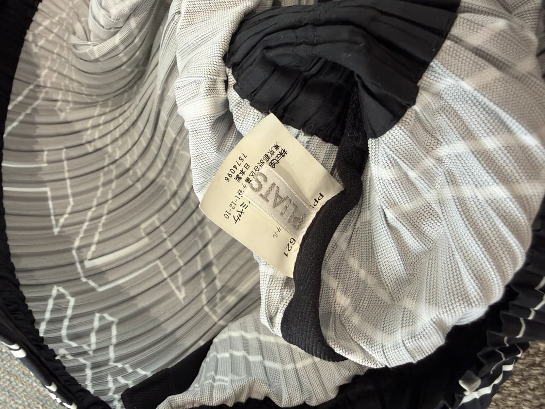 이세이미야케 플리츠플리즈 백팩 상품이미지6