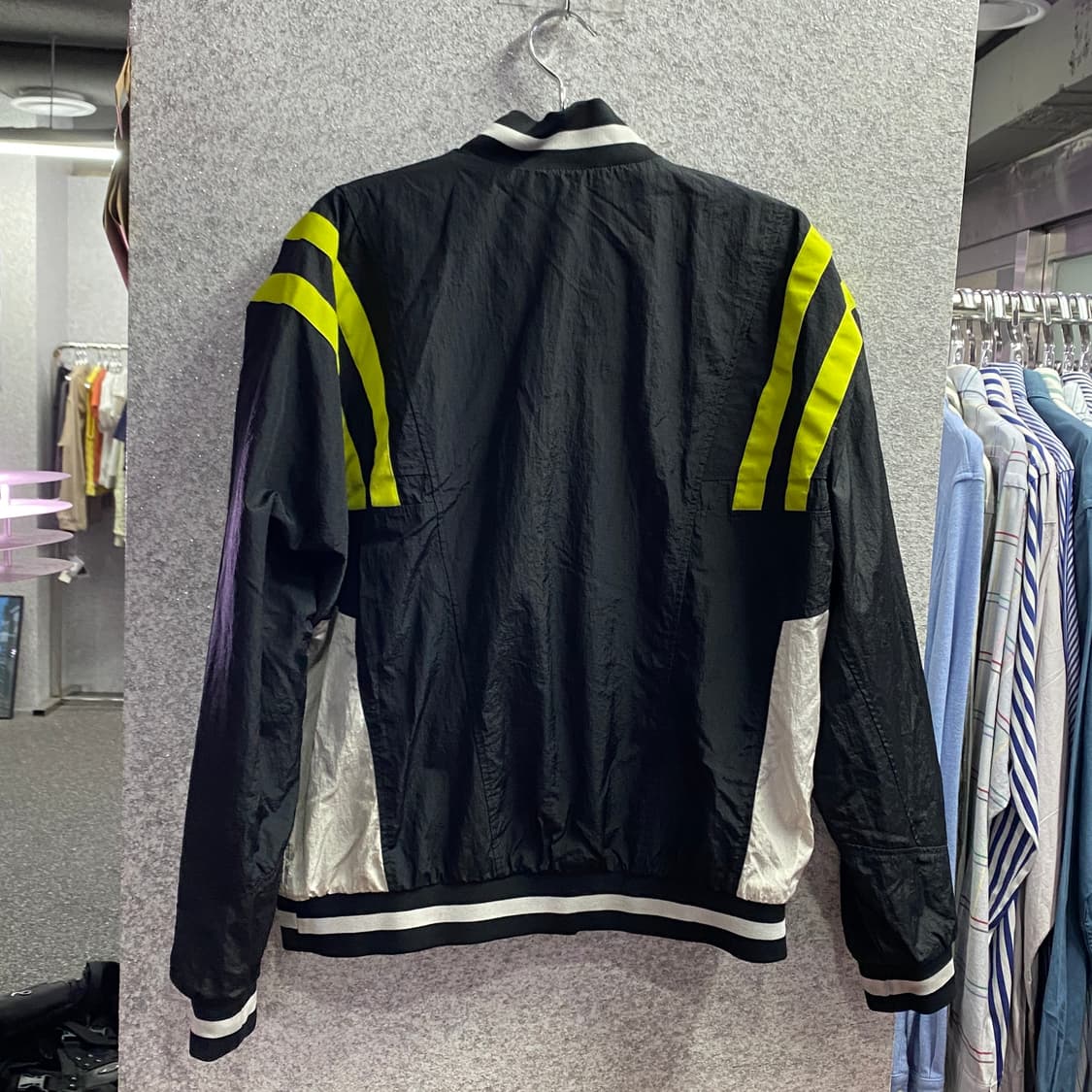 나이키 퓨추라 네온 올드스쿨 바람막이 B4361 상품이미지4