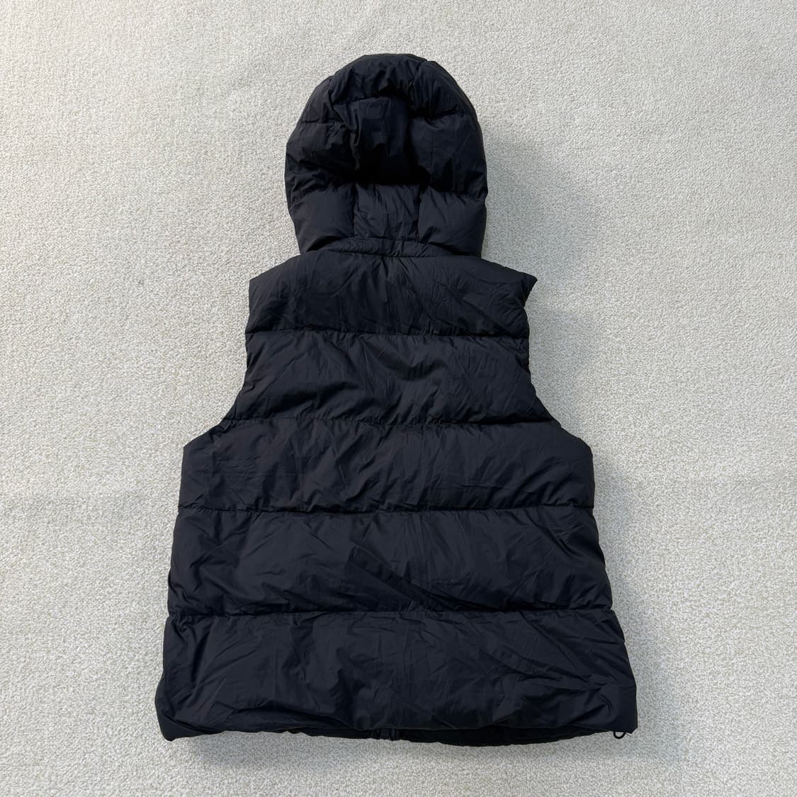 L 유니클로 라이트 다운 패딩 베스트 0120T 상품이미지2