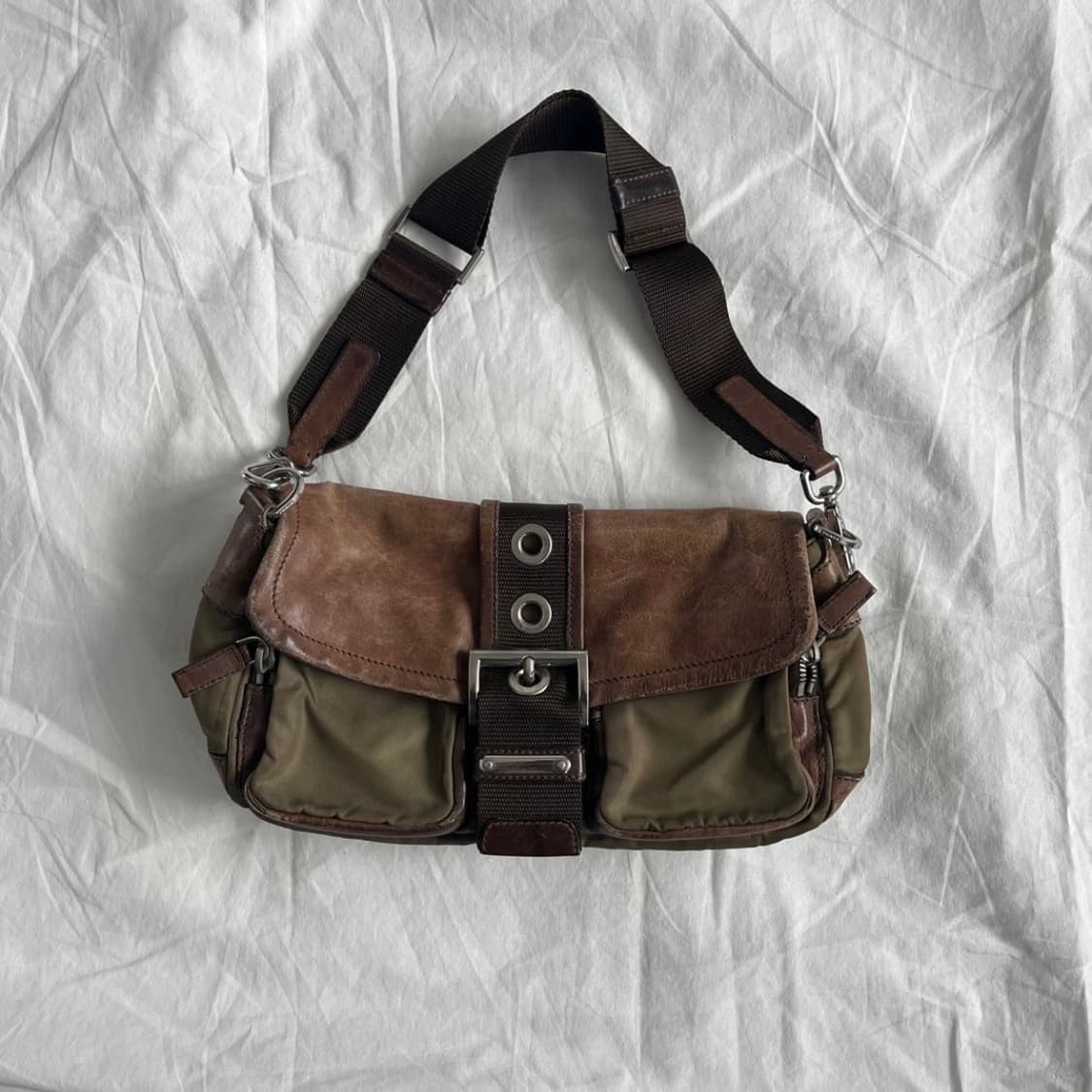 rare* vtg PRADA 비텔로 버클 플랩 숄더백 상품이미지1